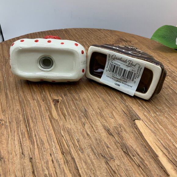 Grasslands Road Polka Dot Brown Purses Salt & Pepper Shaker Set - Picture 5 of 6